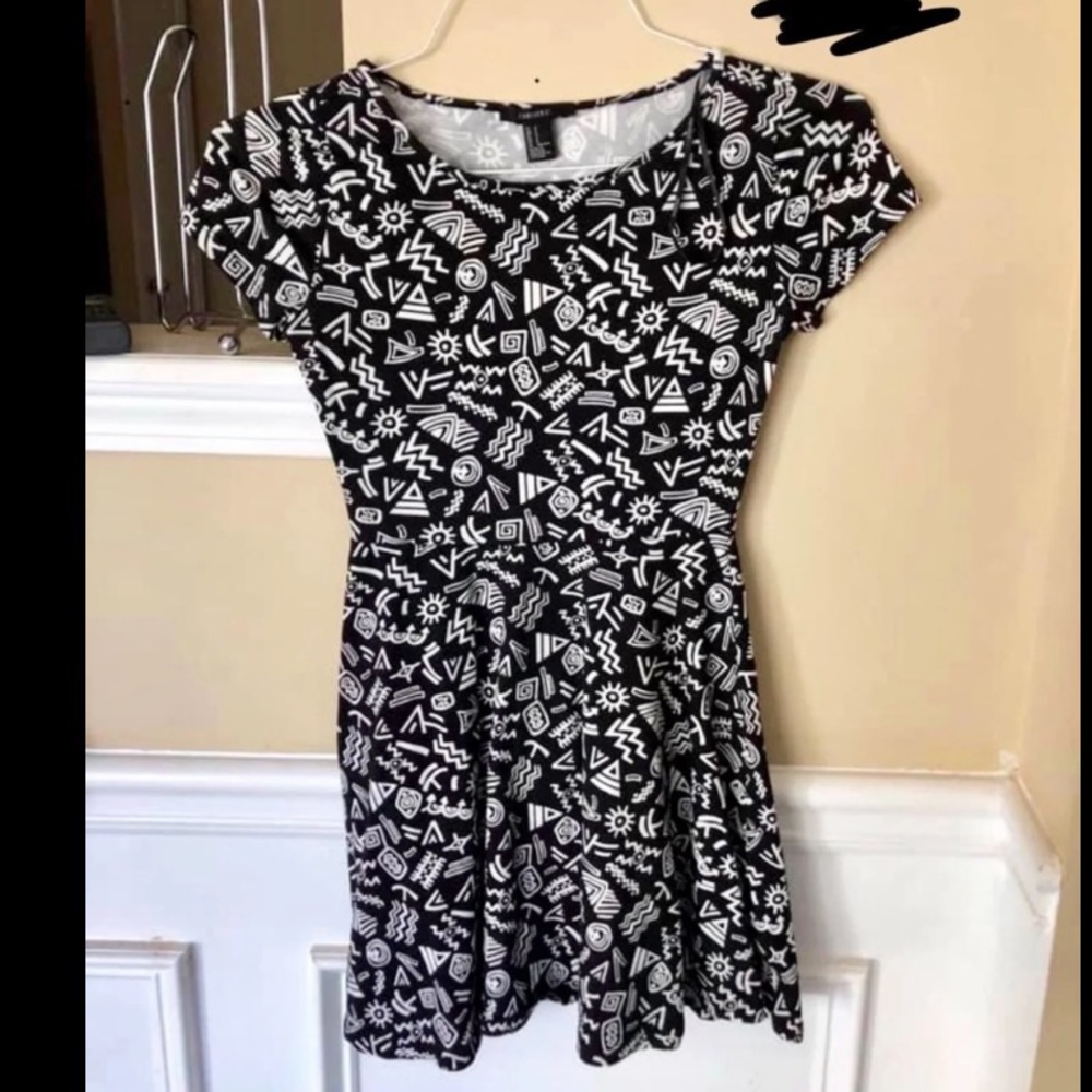 black skater dress
